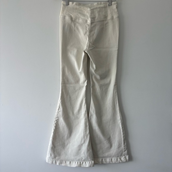 We The Free Venice Beach Flare Pull On Cream Off-White Wide Leg Jeans Size 27 - Picture 8 of 11